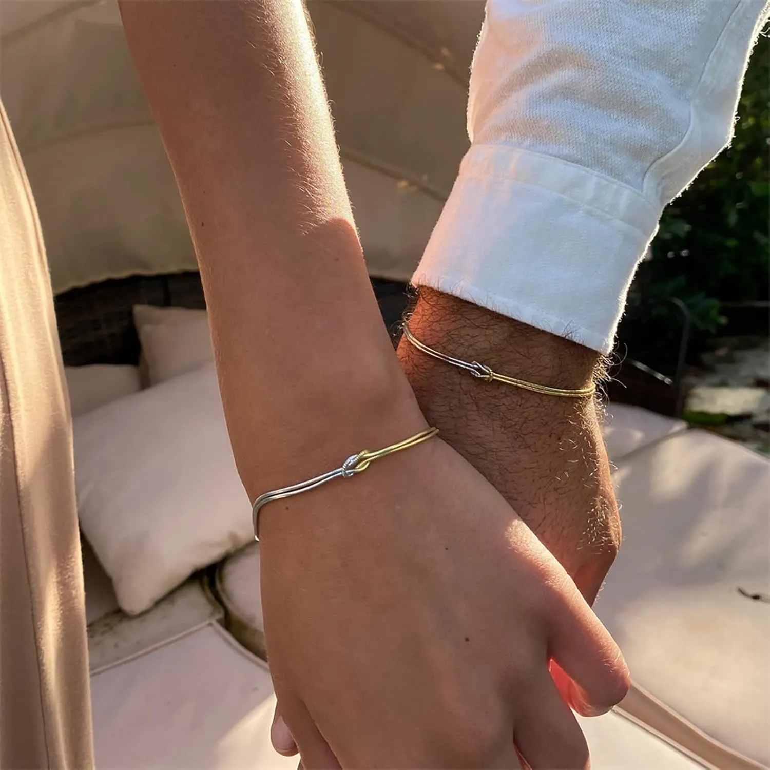1Pair Love Knot Bracelet for Couples Women Gold Silver Knot Bracelet Mother Daughter Bond Knot Bracelet Friendship Forever Infinity Bracelets Best Friend Bracelet Chrismas Valentine Jewelry