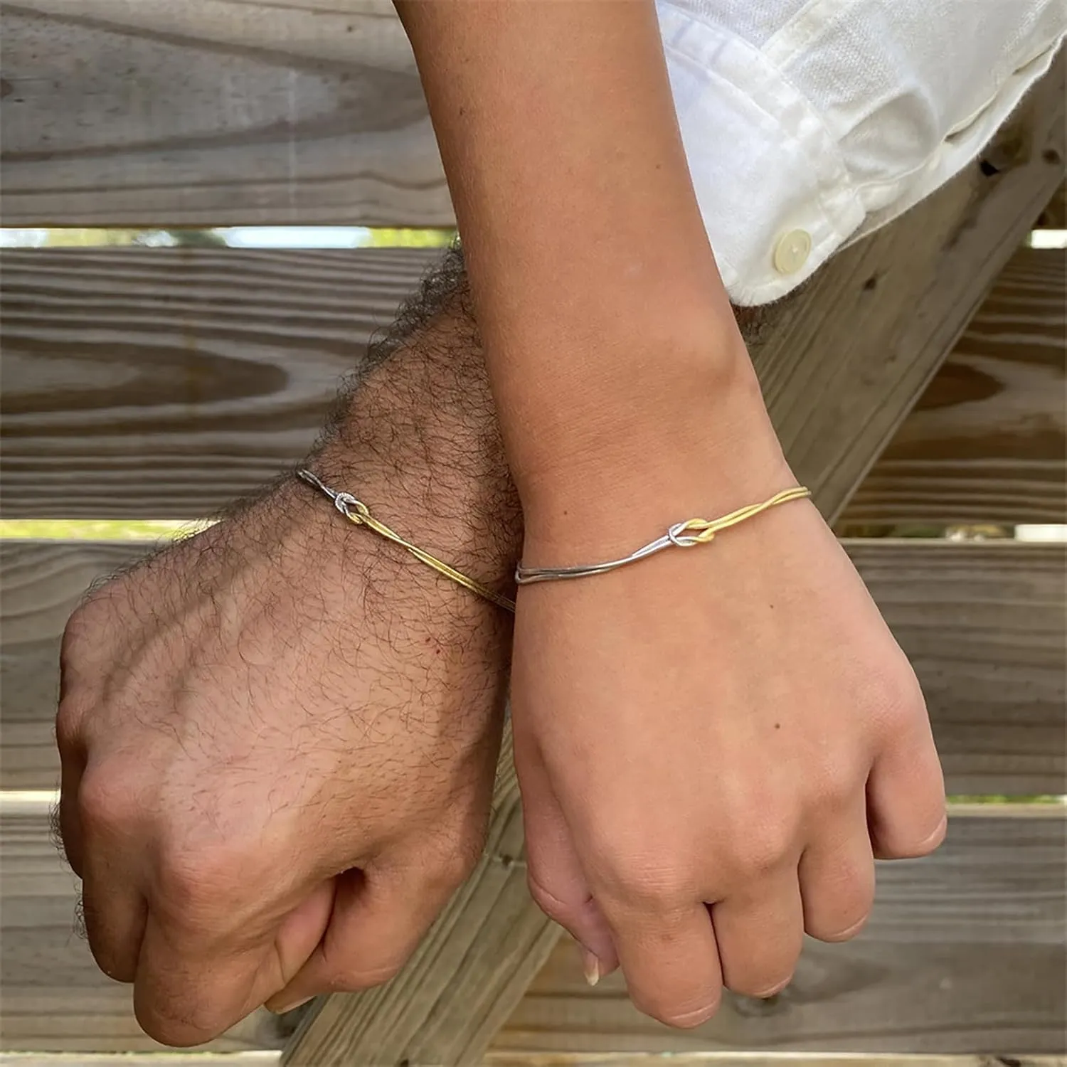 1Pair Love Knot Bracelet for Couples Women Gold Silver Knot Bracelet Mother Daughter Bond Knot Bracelet Friendship Forever Infinity Bracelets Best Friend Bracelet Chrismas Valentine Jewelry
