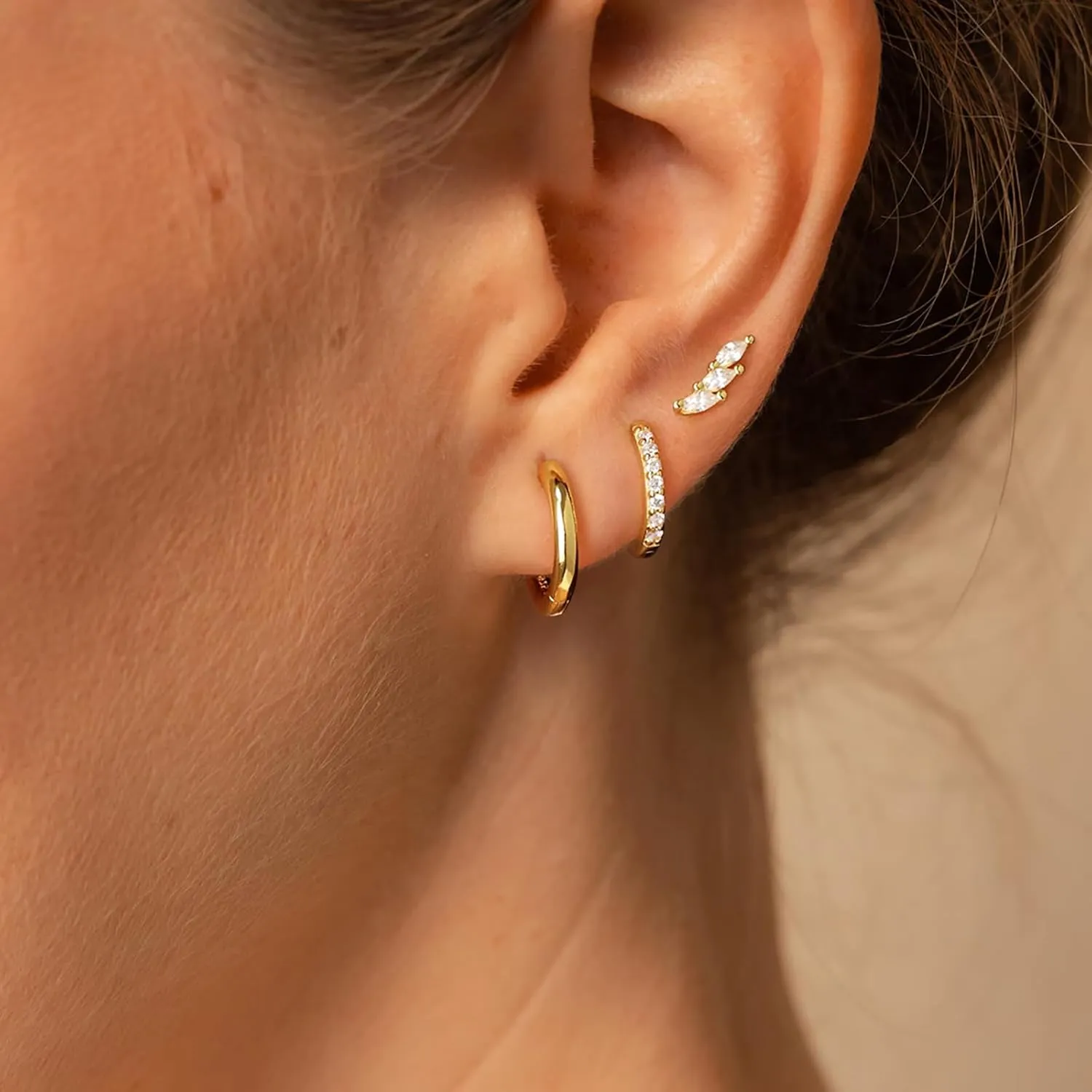 5Pairs Gold Hoop Earrings for Women, Dainty 14K Gold Plated Huggie Hoop Earrings for Women Lightweight Cartilage Earrings Set for Multiple Piercing Cartilage Hoop Earrings Stack Trendy Jewelry (8mm 9mm 10mm 11mm 12mm)