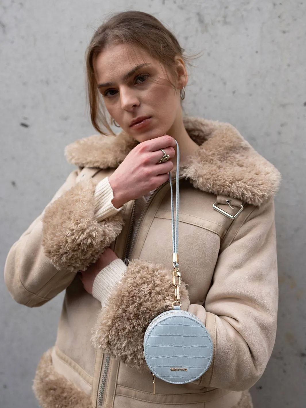 Big Crocodile Round Pouch
