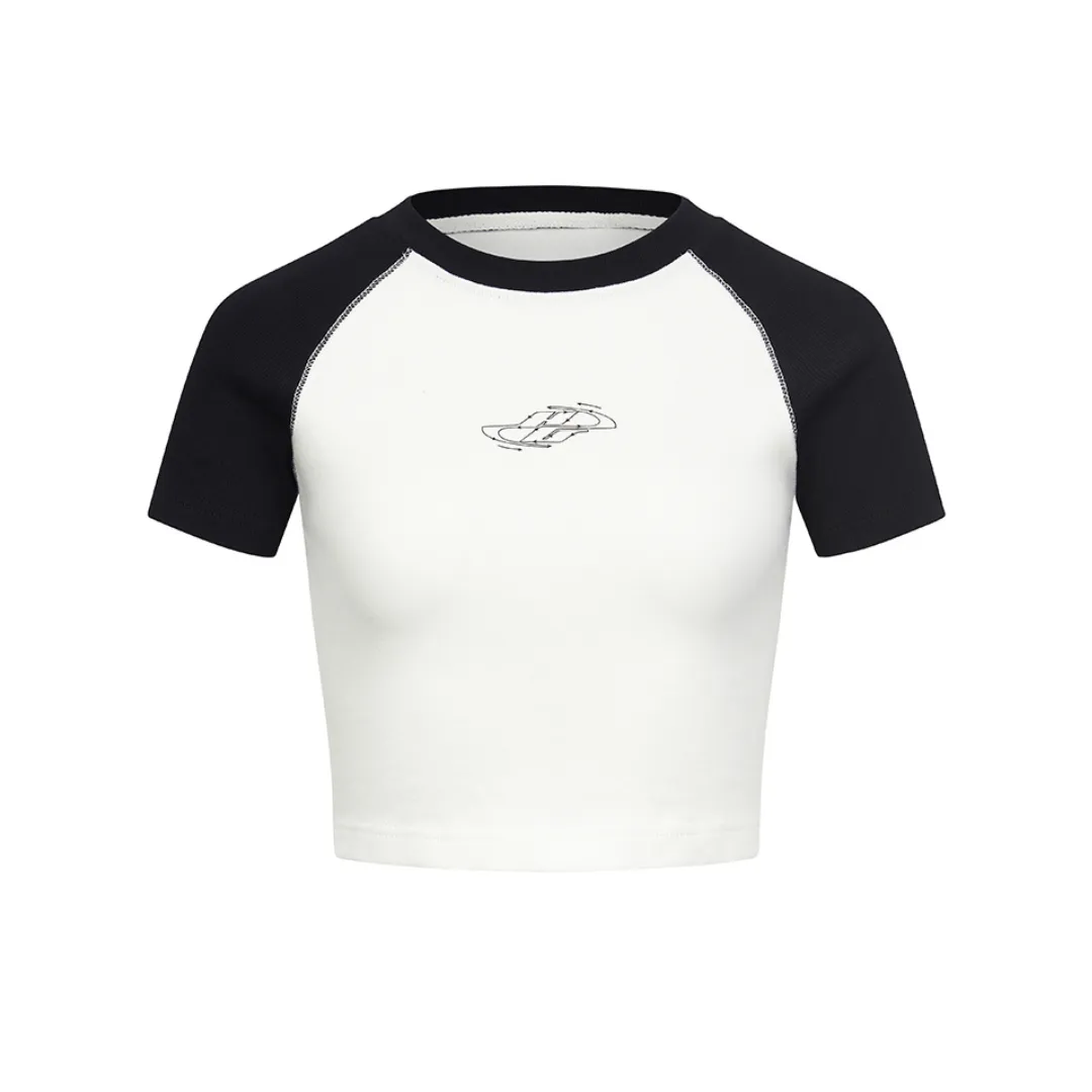 Dynamic Logo Raglan Crop Top