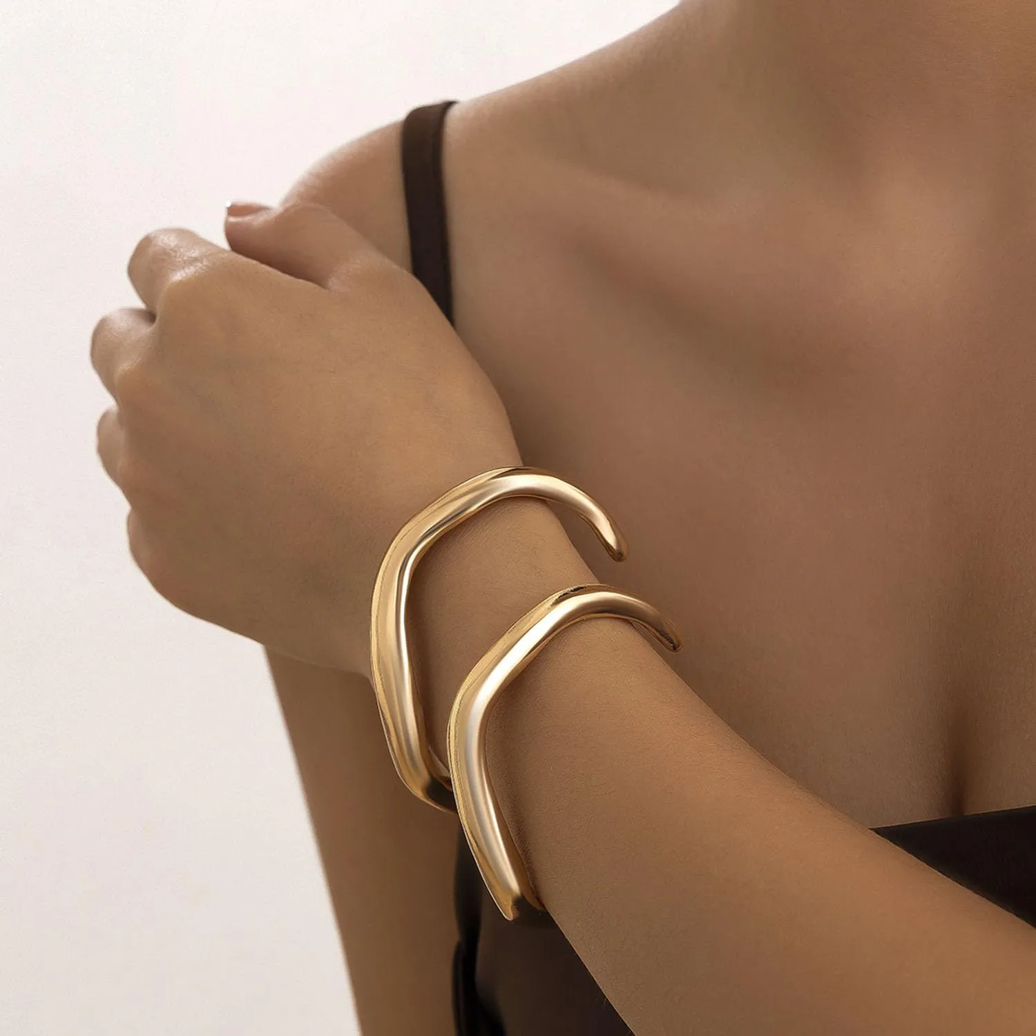 Gold Cuff Bracelet Set for Women Open Adjustable Cuff Bracelets Irregular Chunky Bracelets Set Dainty Bracelet Jewelry for Women