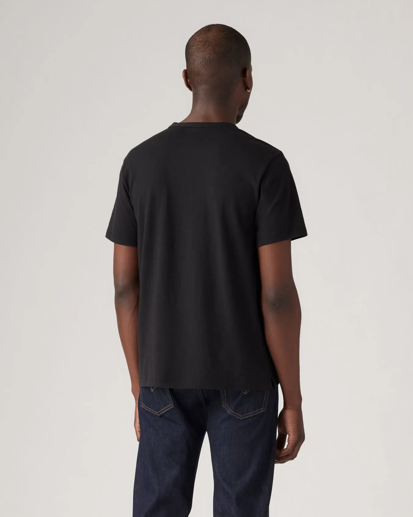 Levi's® S/S Housemark Henley - Mineral Black
