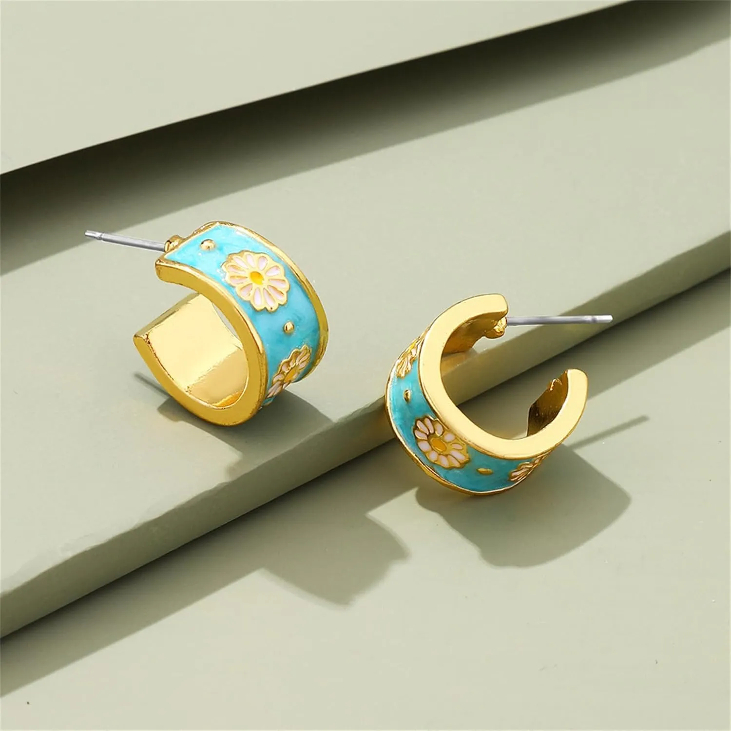 MALOYANVE 925 Sterling Silver Sunflower Studs Earrings for Women Dainty Cute 14k Gold Plated Vintage Boho Daisy Flower Piercing Stud Earrings Jewelry