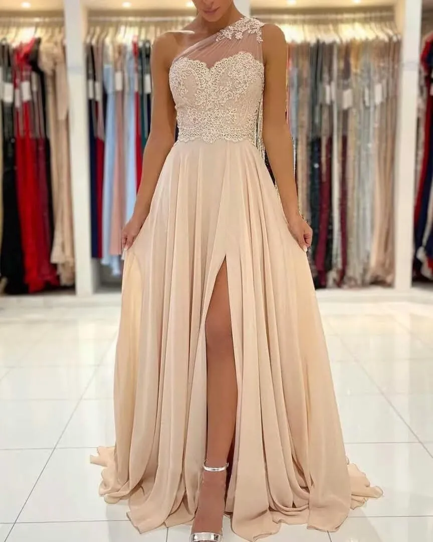One Shoulder Laces Bridesmaid Dresses for Wedding Long A-Line Chiffon Formal Evening Party Gown with Slit