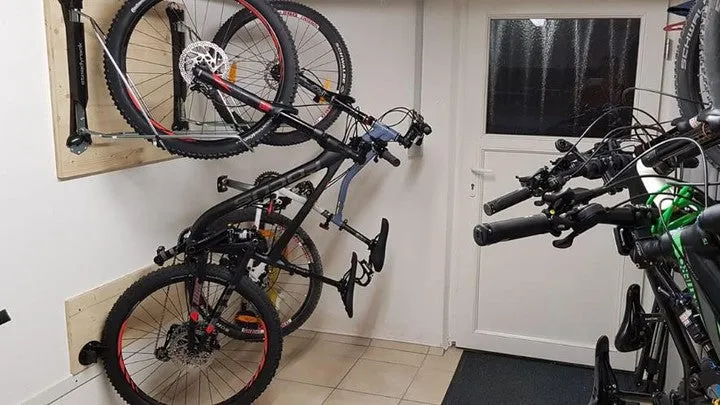 OUTLET | Mountain Bike Wall Rack | Vertical Swivel Storage Mount