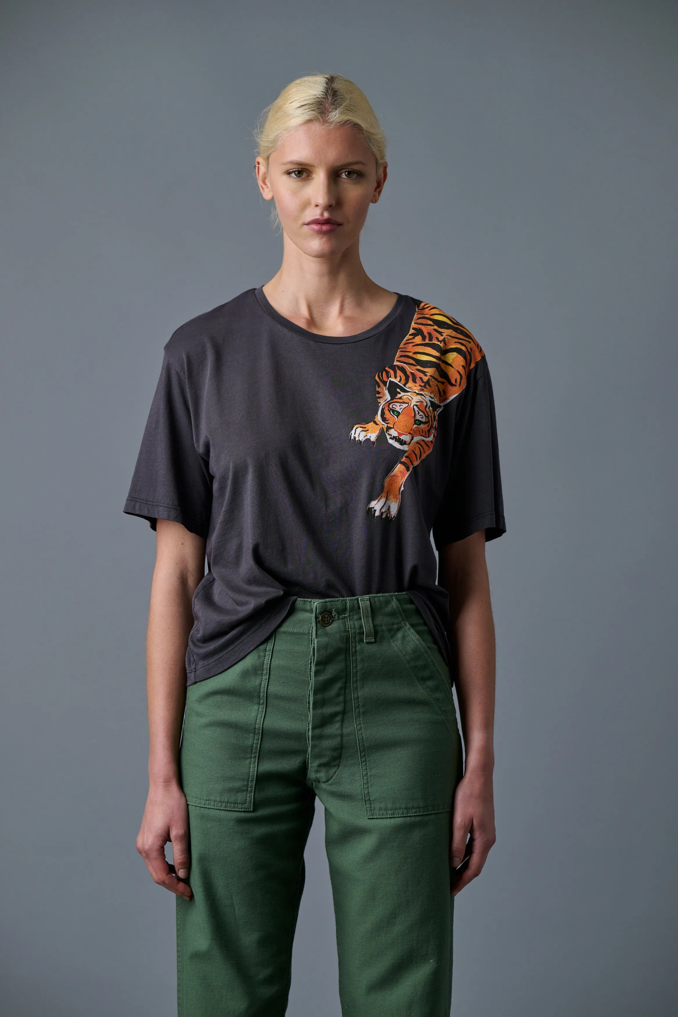 Scratching Tiger Tee