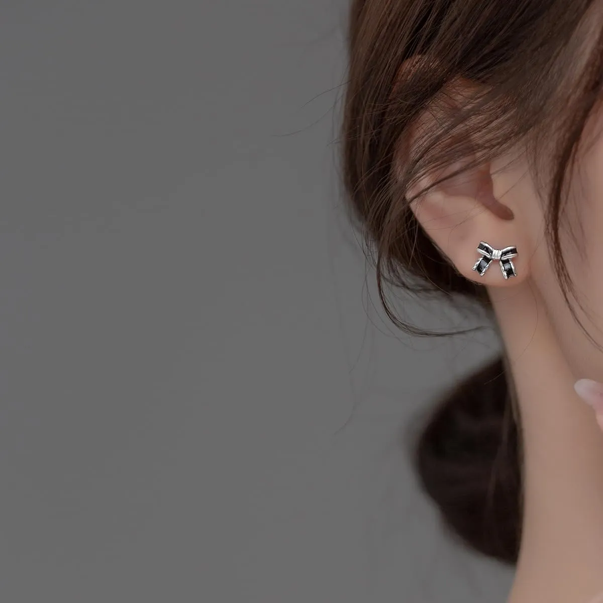 SLUYNZ Solid 925 Sterling Silver Black Bow Earrings Studs for Women Teens Bowknot Stud Earrings Ribbon Bow Studs