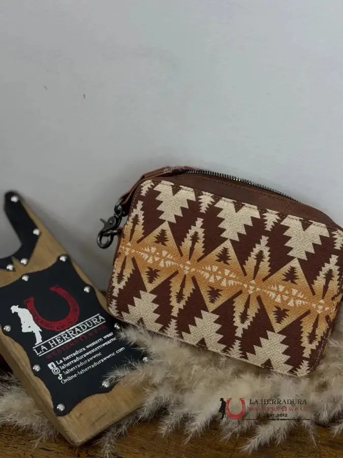 WRANGLER BROWN AZTEC CROSSBODY